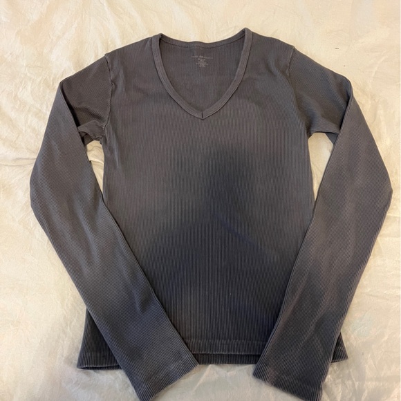 Brandy Melville Tops - BRANDY MELVILLE Josephine Long Sleeve Top